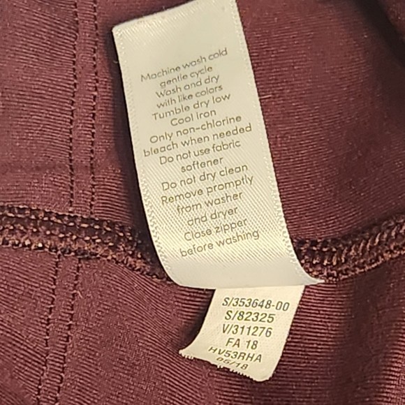 Athleta Workout 7/8 Tights w/ pockets All In Structure Colorblock Red Size M - Picture 10 of 11